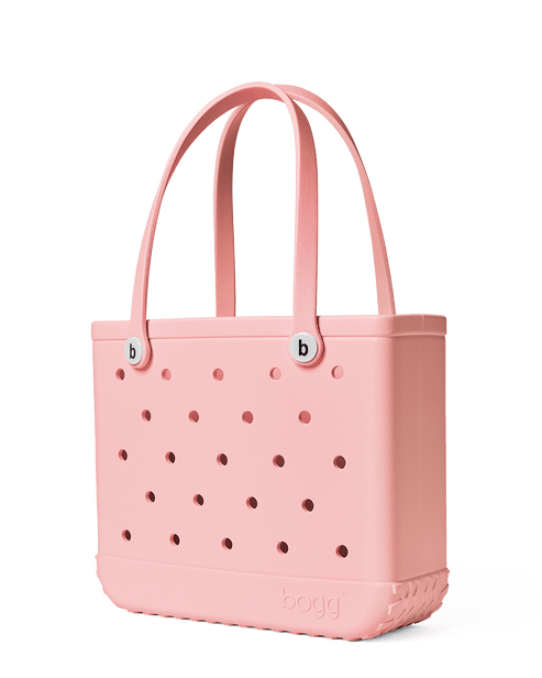 Medium Bogg® Bag - STRAWBERRY milkshake. 02
