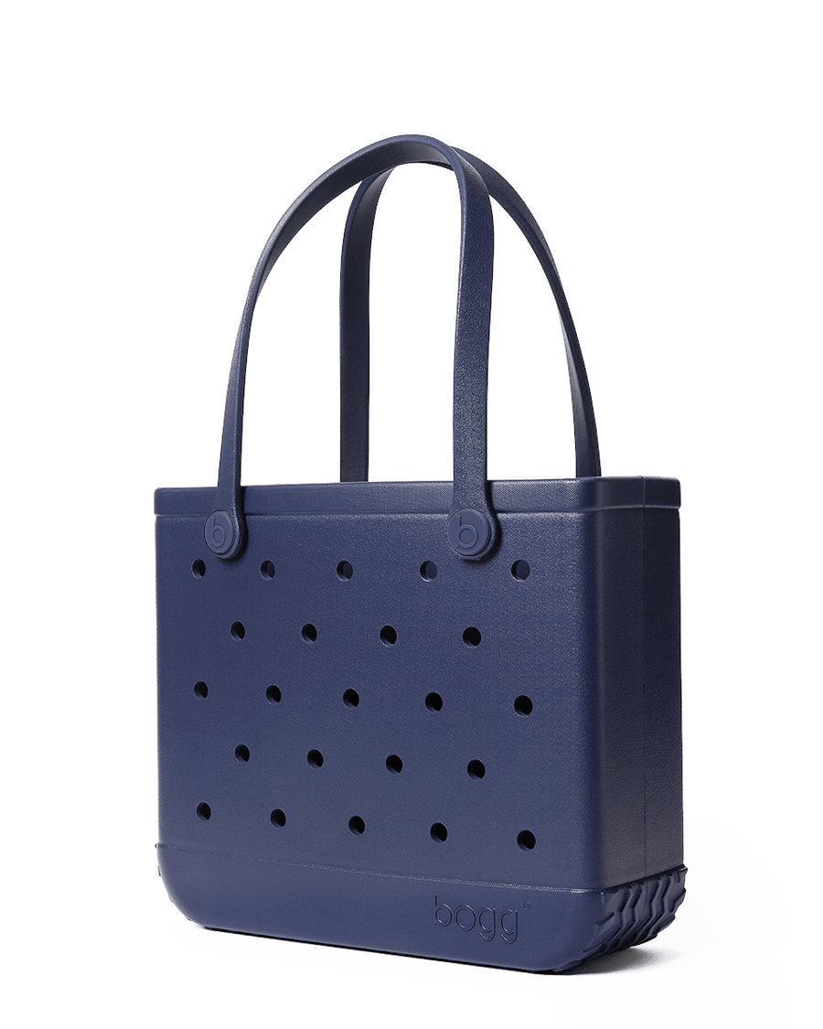 Medium Bogg Bag - Are You Azure. 02
