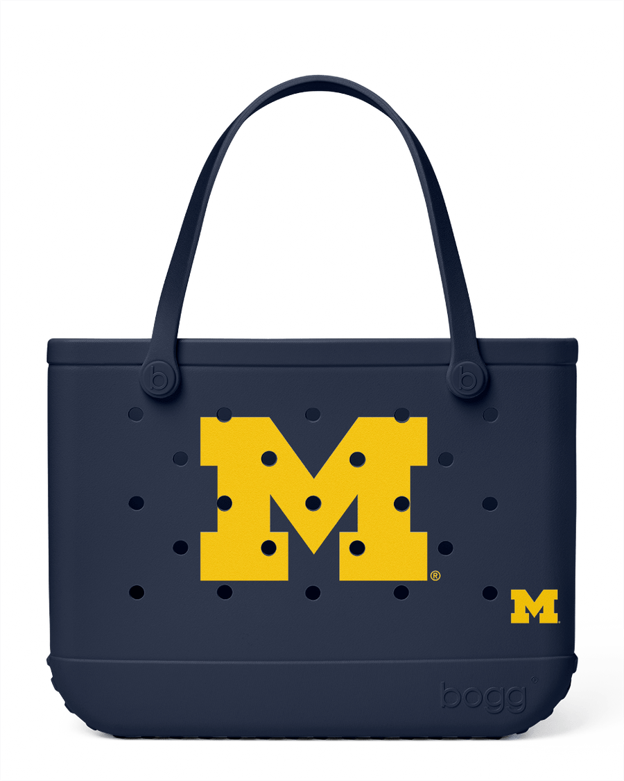 Large/Extra Large Bogg® Bag - Michigan Wolverines. 01
