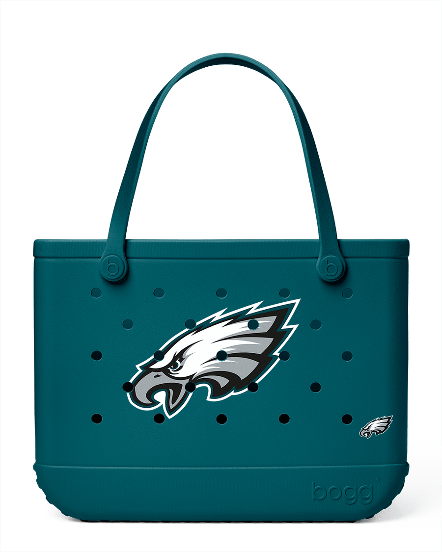 Large/Extra Large Bogg Bag - Philadelphia Eagles. 01
