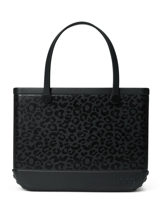 Large/Extra Large Bogg Bag - Onyx Leopard. 01