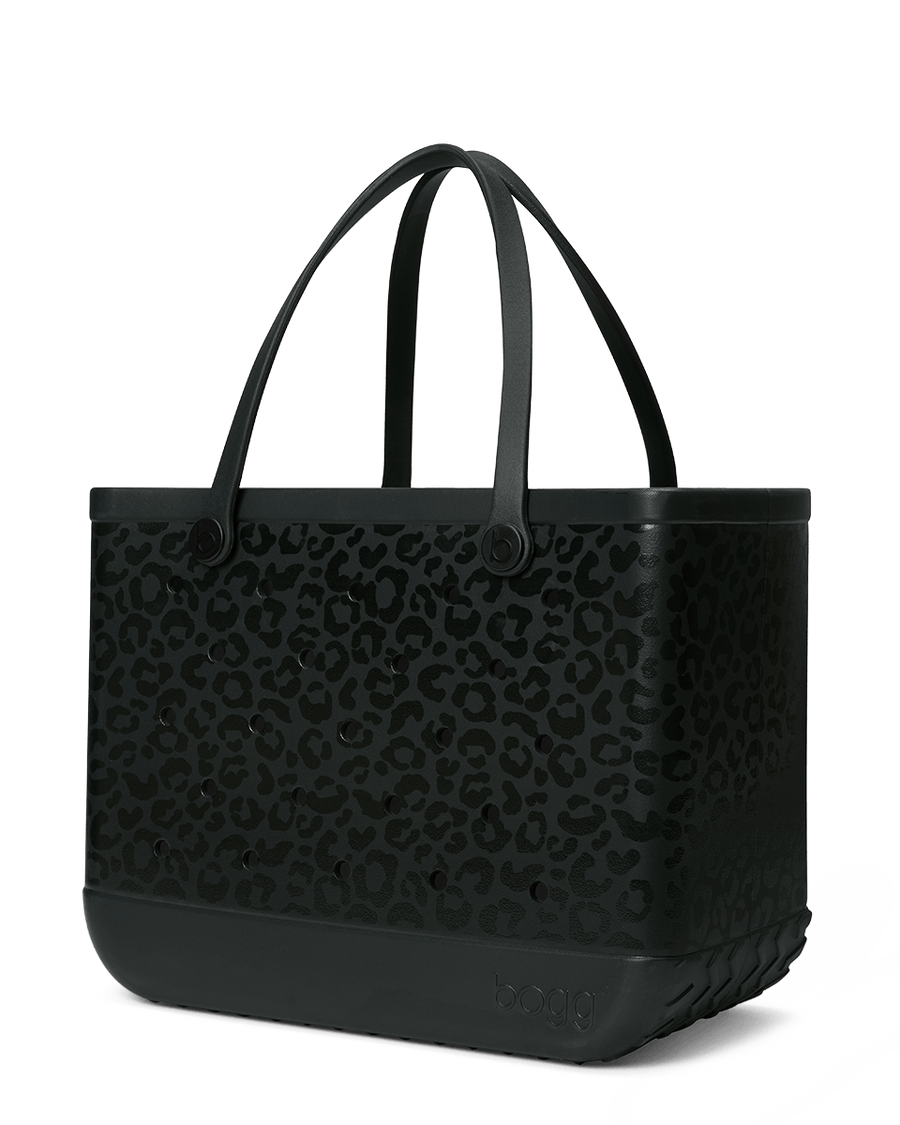 Large/Extra Large Bogg Bag - Onyx Leopard. 02
