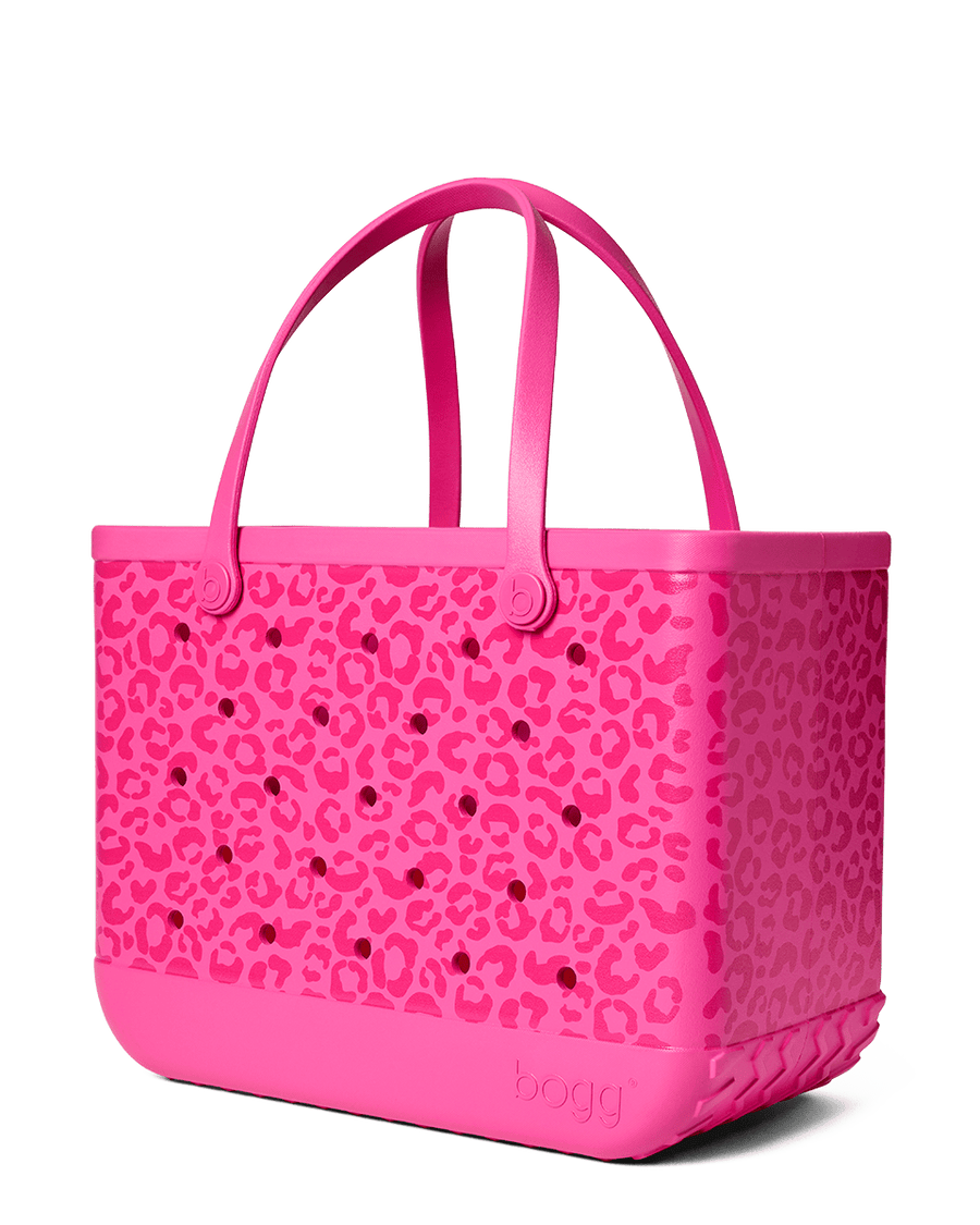 Large/Extra Large Bogg® Bag - purrr-fectly PINK leopard. 02
