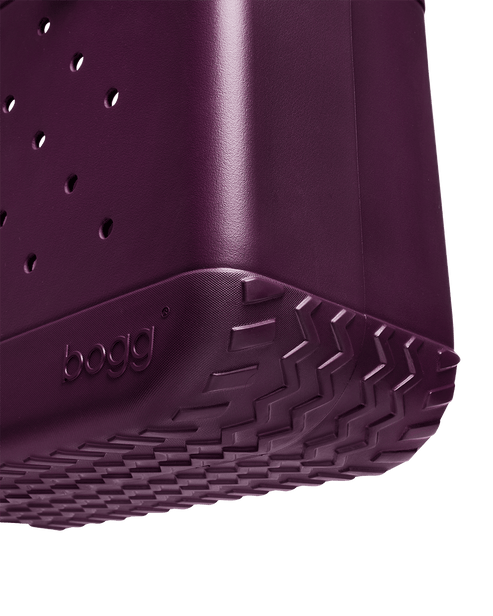 Large/Extra Large Bogg® Bag - Boysenberry Bogg®. 04
