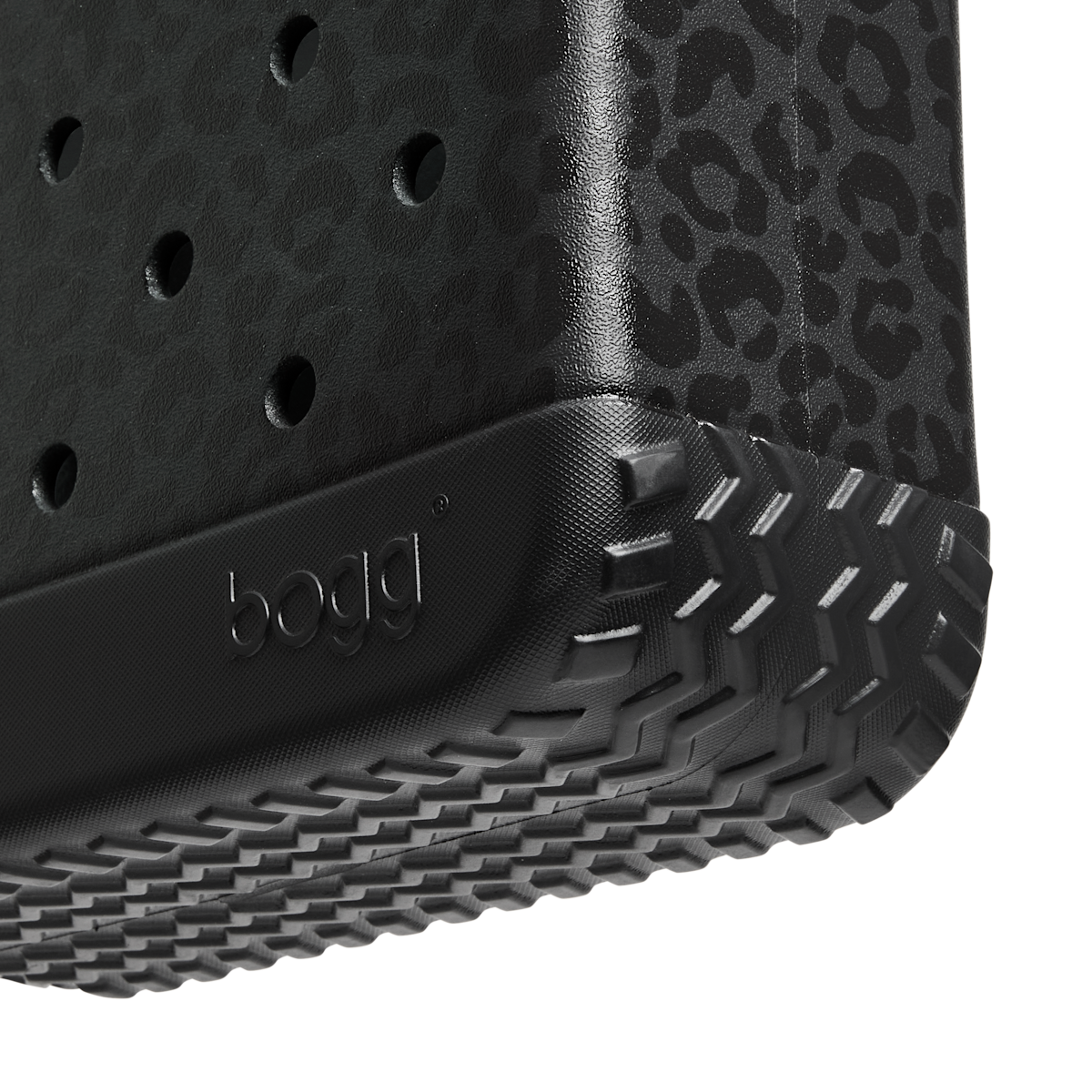Bitty Bogg Bag - Onyx Leopard View 
